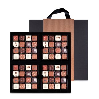 Pralinen-Set mit vier Schachteln